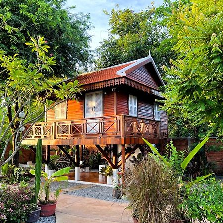 The Little Vegan Homestay Phumi Banteay Srei Exterior photo